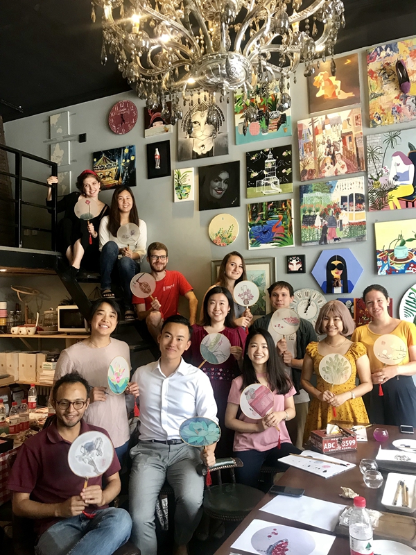 1545786527432469.jpg group outing 1_副本.jpg