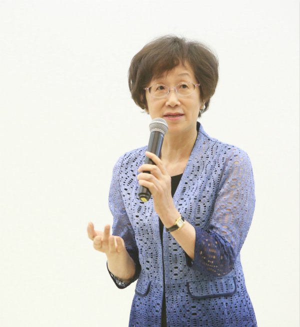 袁明院长发言_meitu_3.jpg 袁明院长发言_meitu_3.jpg