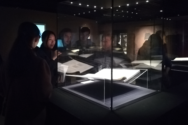 1541742568112235.jpg 张凡6_副本_副本.jpg