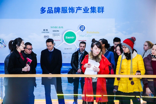 1547806796816915.jpg vbox9137_Z69A2400_092941_small.jpg